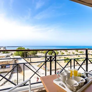 https://aqua-marina.rethymnohotels.net